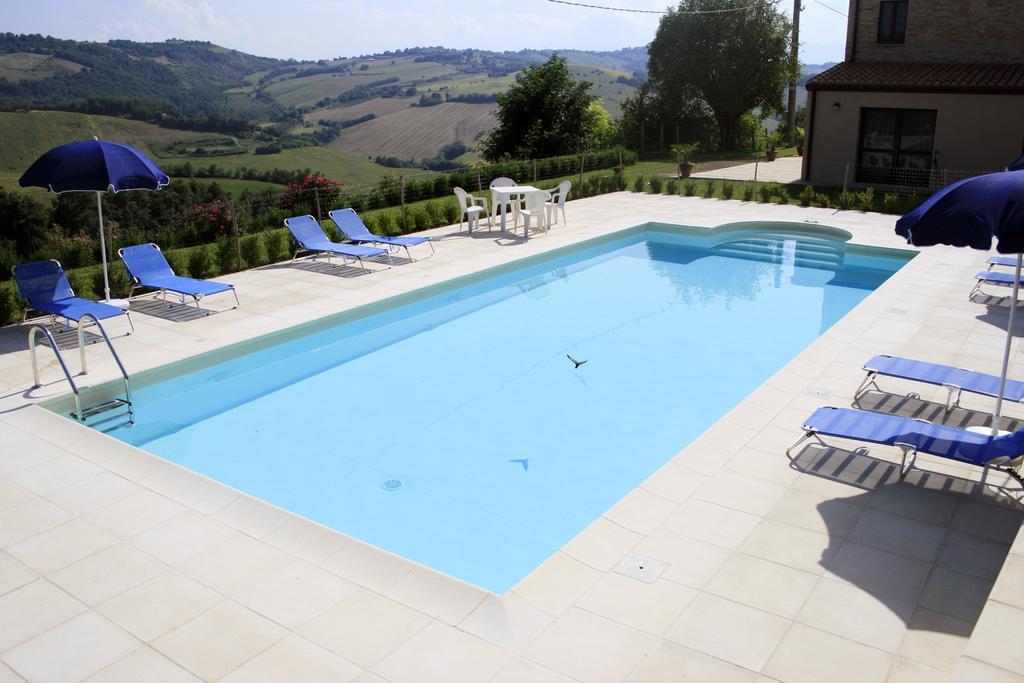 Agriturismo Fara Hotel Montegiorgio Værelse billede