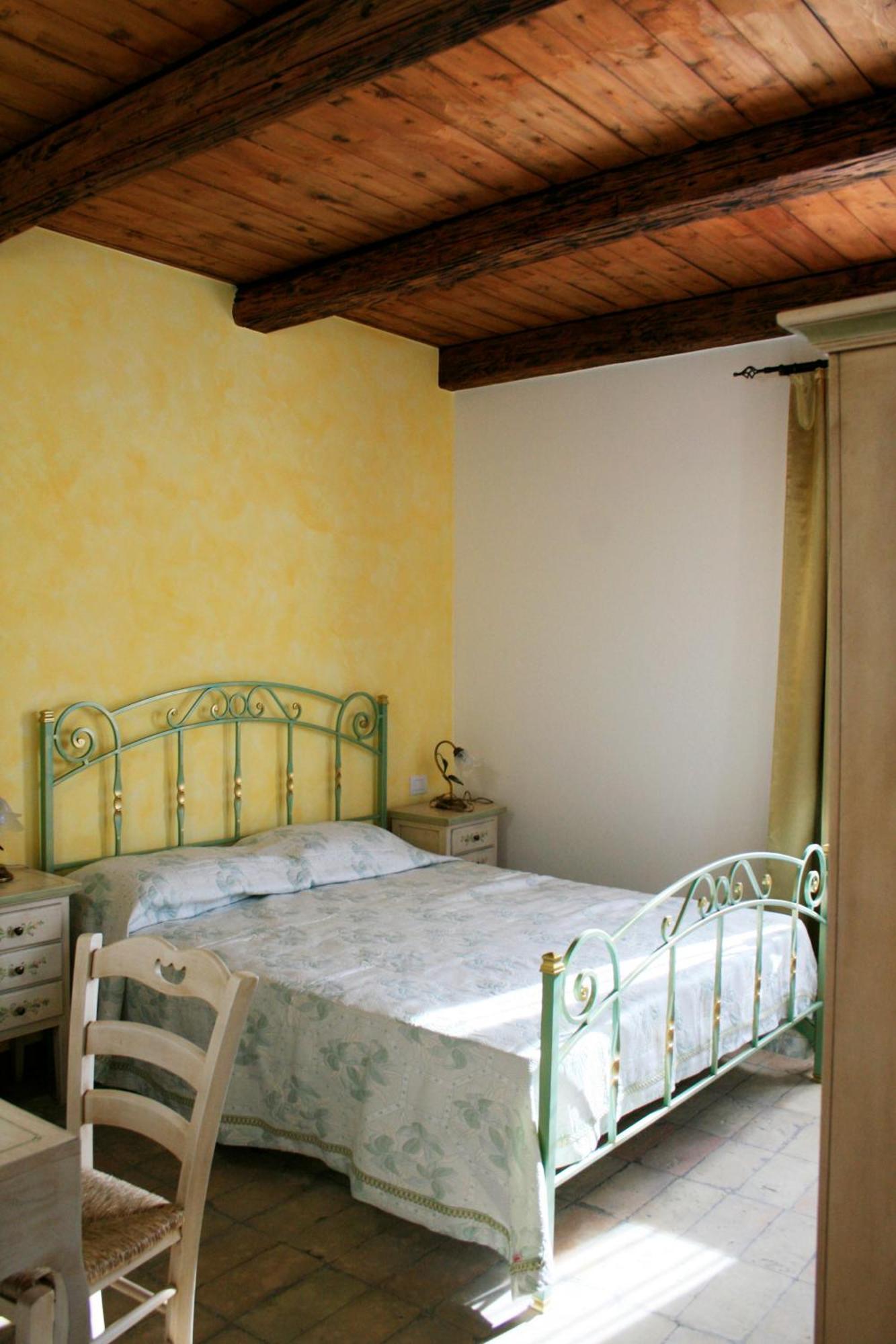 Agriturismo Fara Hotel Montegiorgio Værelse billede