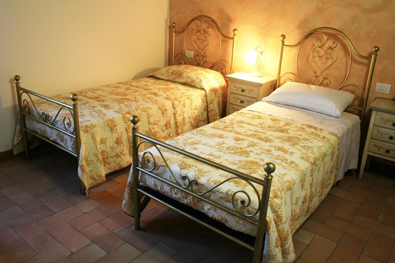 Agriturismo Fara Hotel Montegiorgio Værelse billede